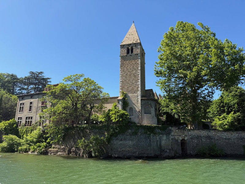 L'Ile Barbe, Lyon
